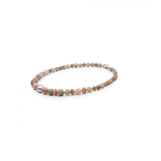 Picture of Gaura necklace with nephrite and pearl