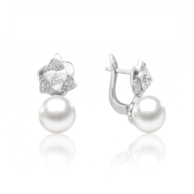 Picture of Gaura pearl earrings